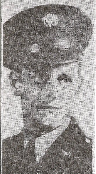 Bernard C. Mcknight, mitrailleur lat�ral droit